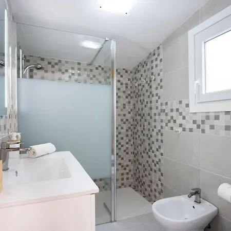 Semesterbostad Duplex Pn 2 - *